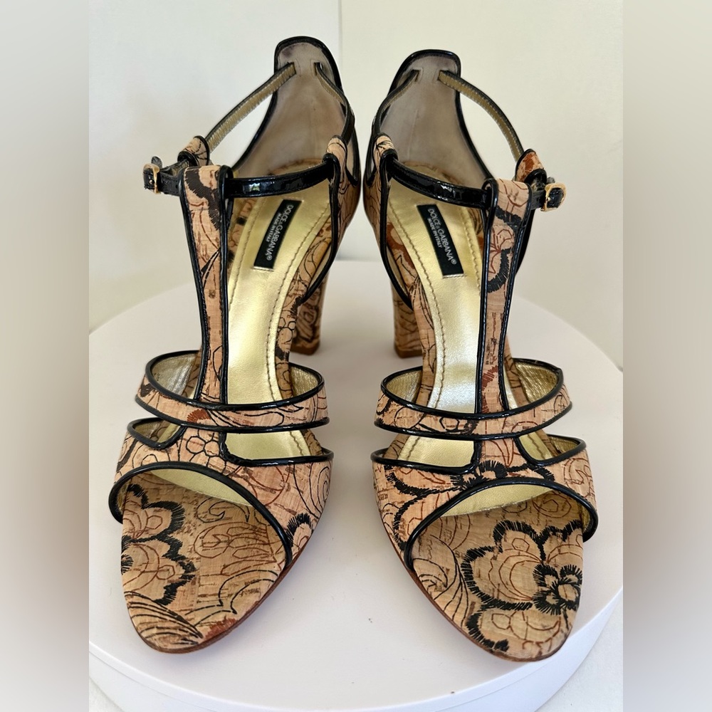 Beautiful Dolce&Gabbana cork 3.5-inch heel shoes in 7.5 size